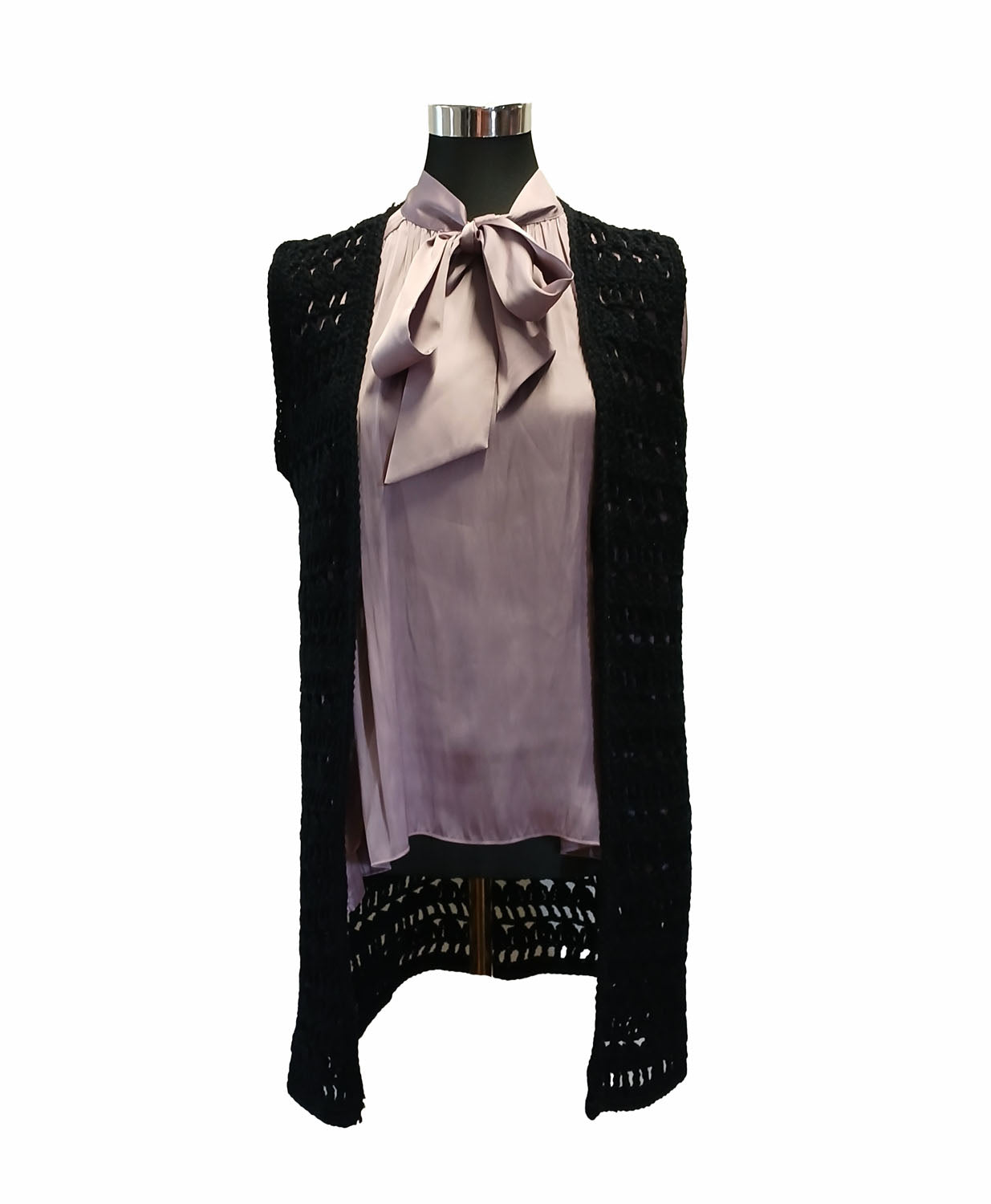 Basque flowing, pussy bow mauve lavender long sleeve top. Modeshy
