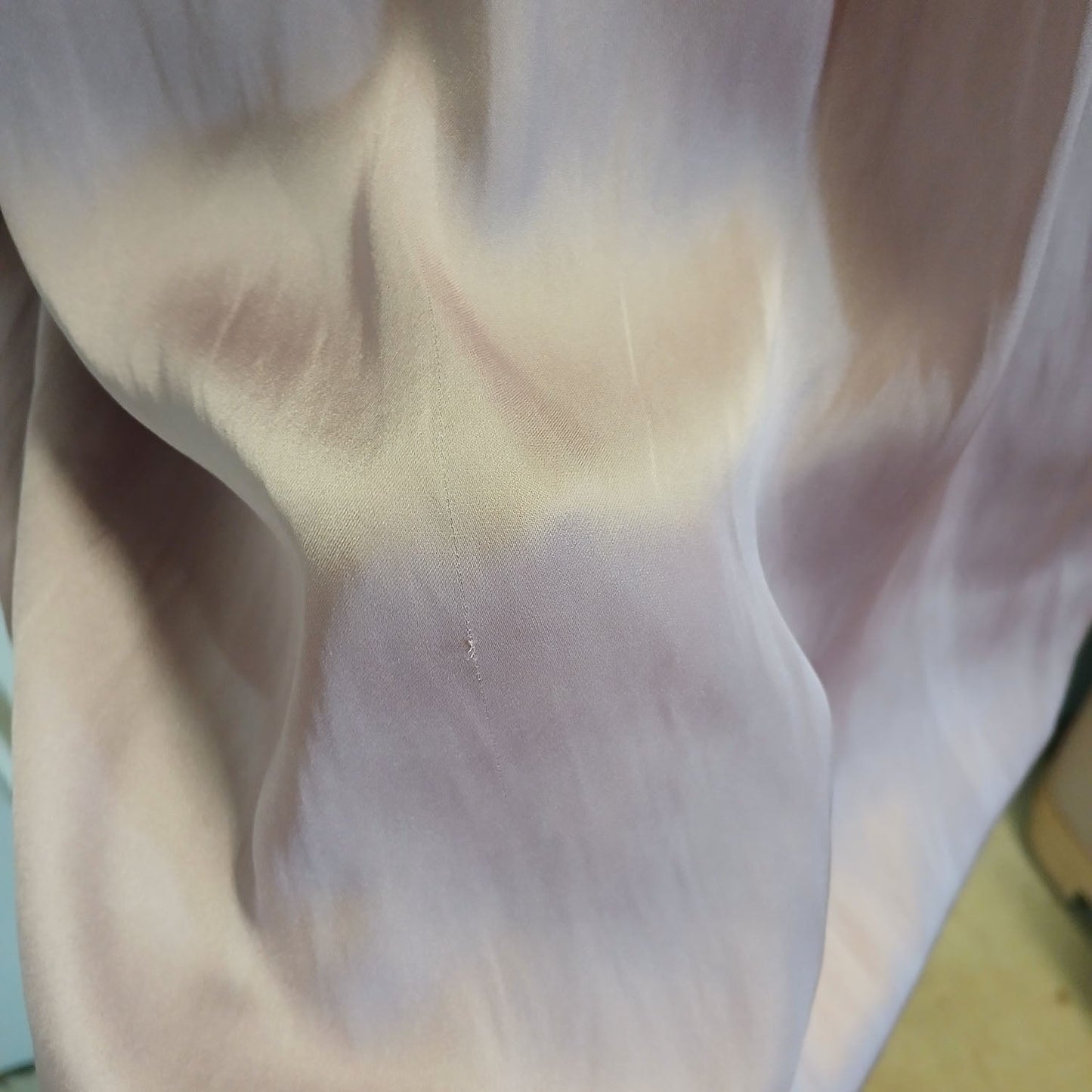Basque flowing, pussy bow mauve lavender long sleeve top. Modeshy