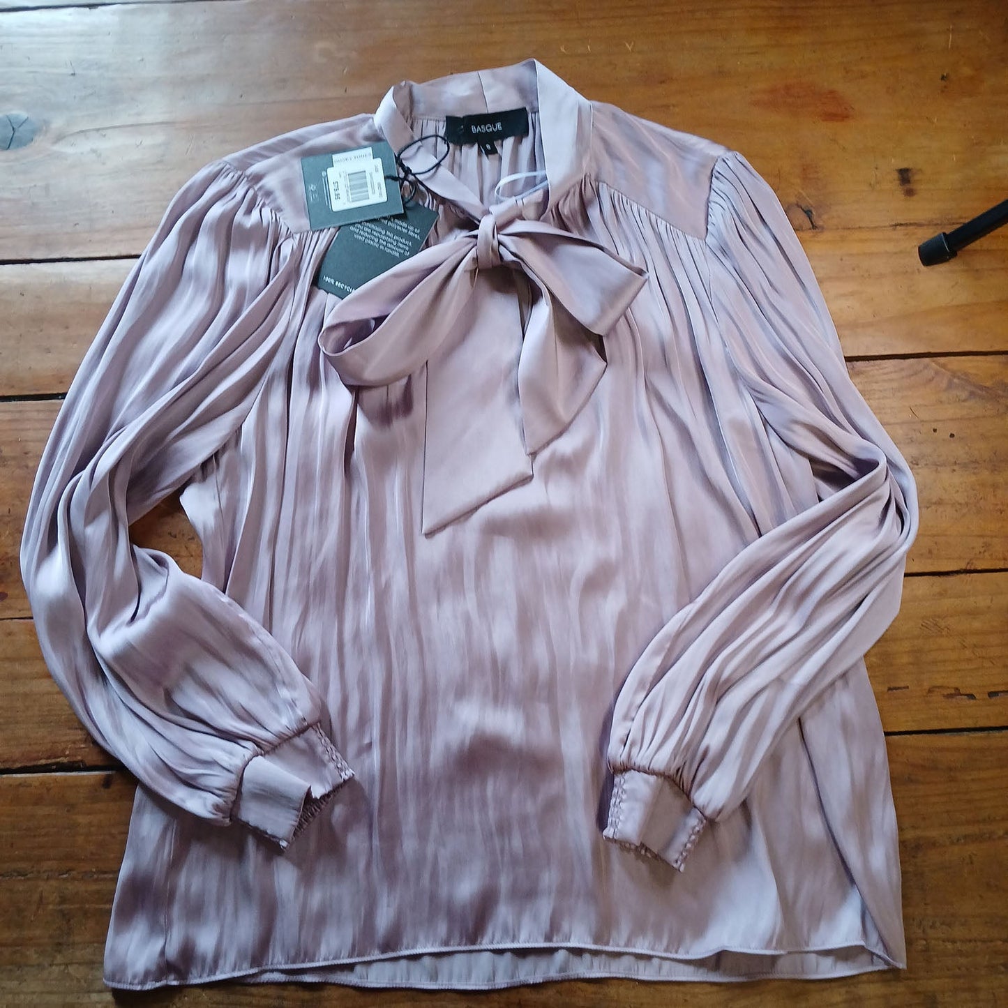 Basque flowing, pussy bow mauve lavender long sleeve top. Modeshy