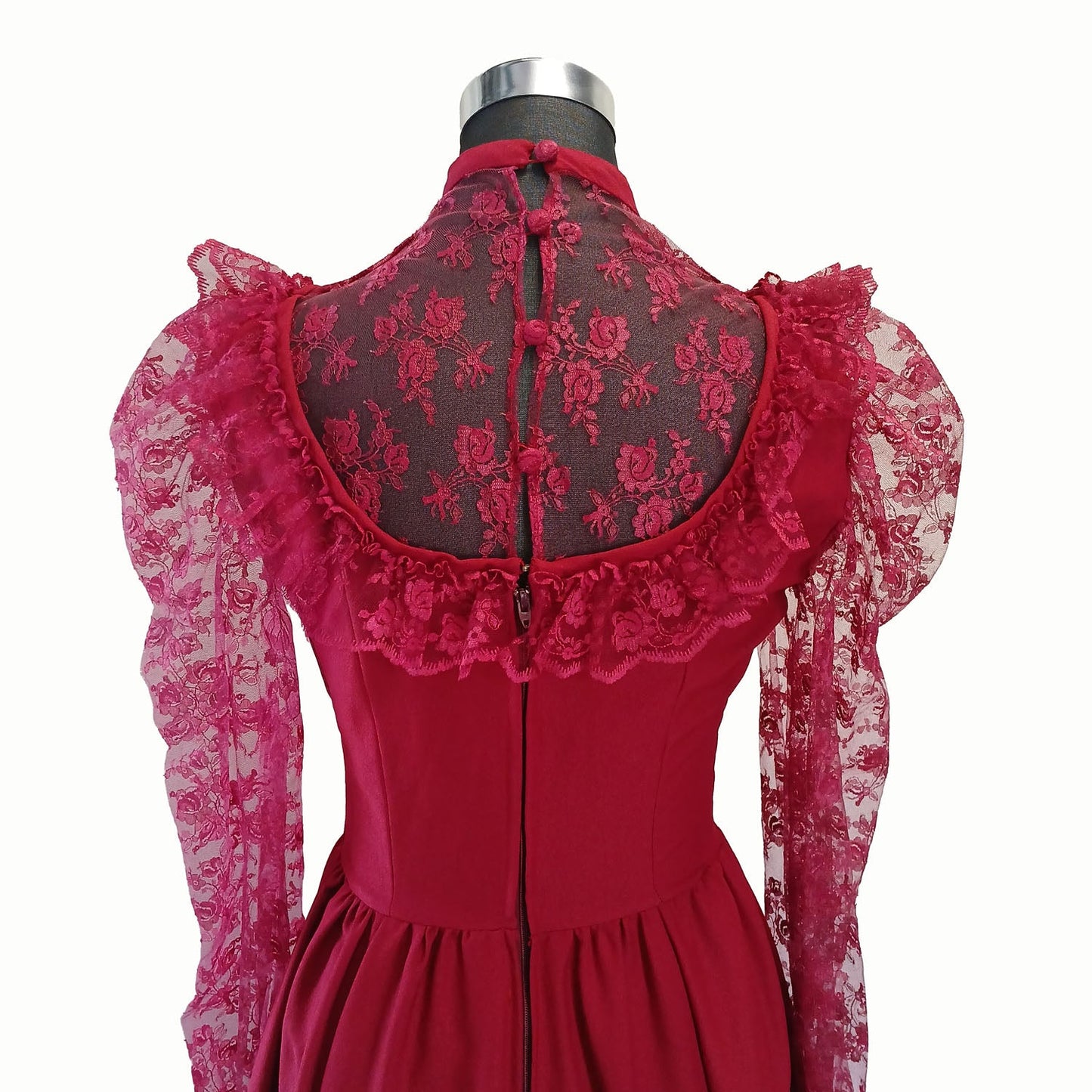 Vintage hand made gunne sax style cherry red lace dress. Modeshy