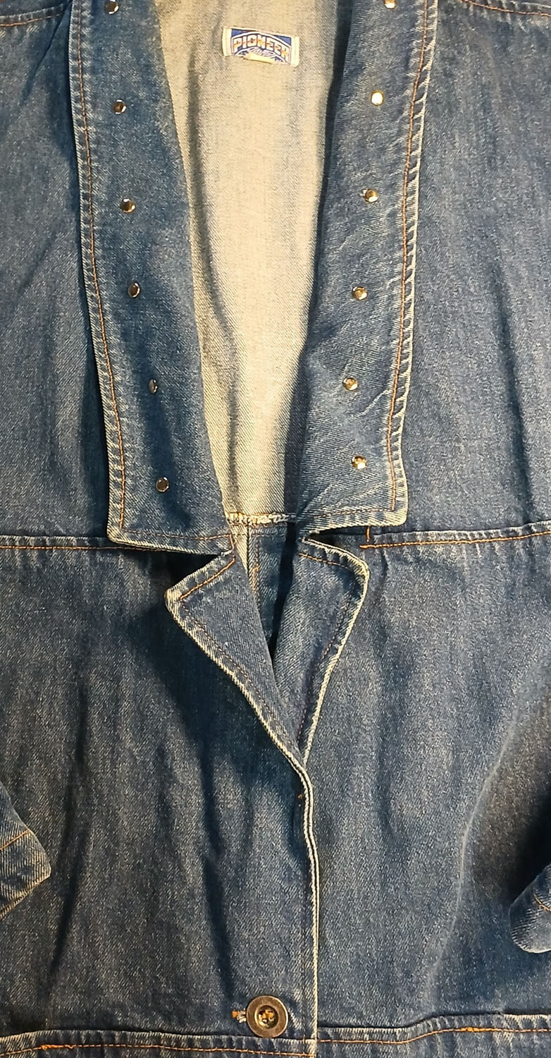 Vintage large deep v neck silver studded denim jacket L Modeshy
