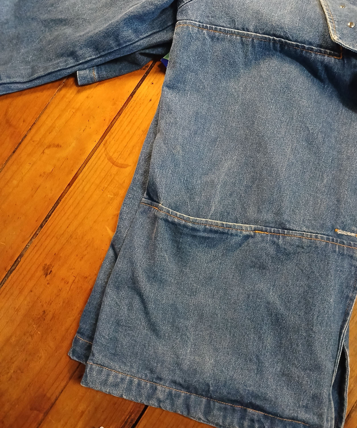 Vintage large deep v neck silver studded denim jacket L Modeshy