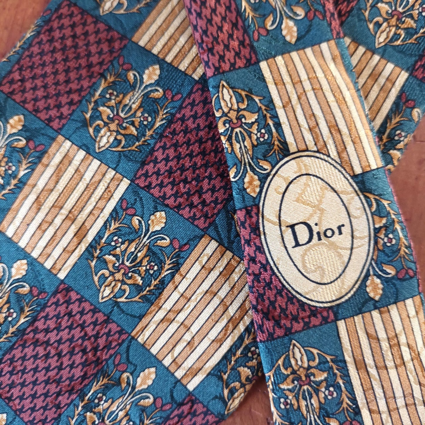 Vintage Christian Dior Silk Tie with Dior emblem Modeshy