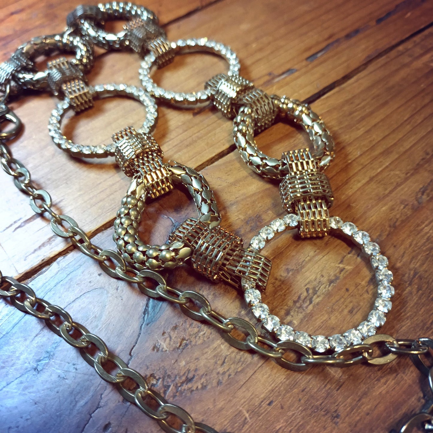 Vintage 90s Chain belt with diamante's Modeshy