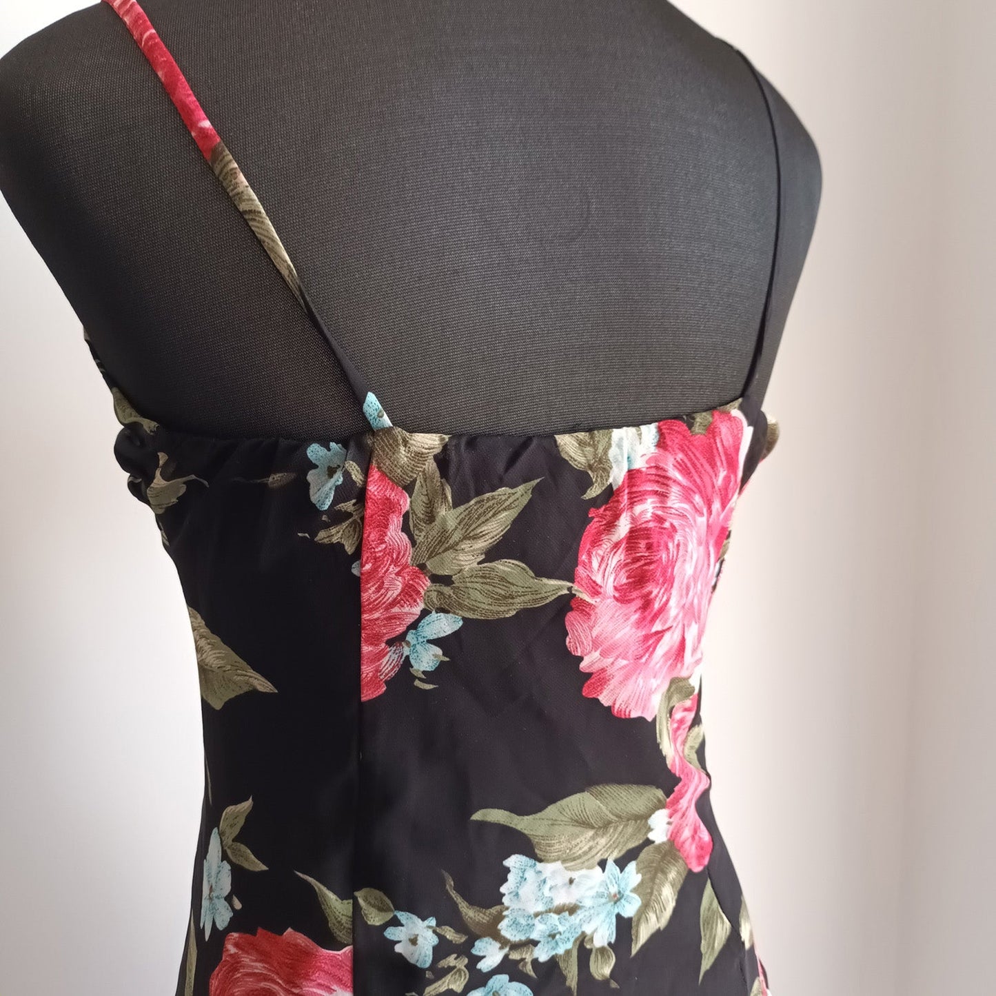 Vintage 90s y2k black floral dress Modeshy