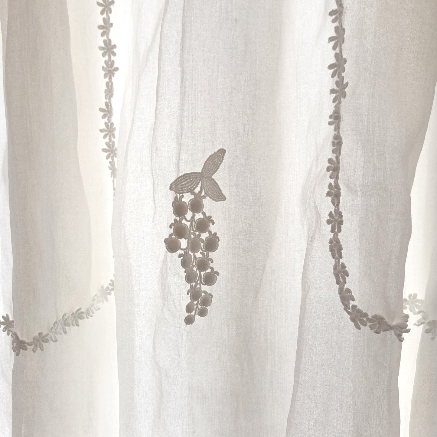 Vintage organza wedding dress - Donate a dress Modeshy