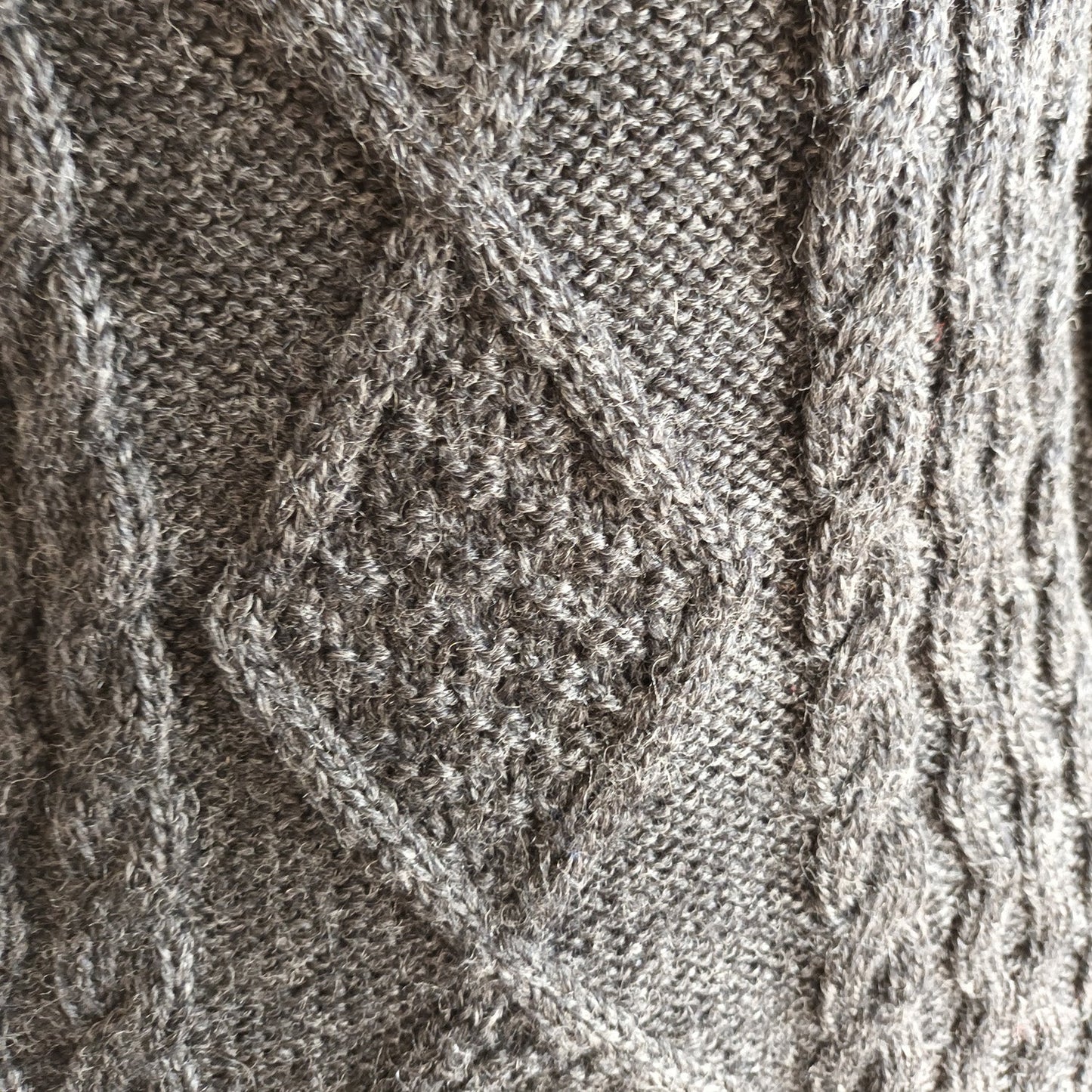 Dark grey wool hand knitted cable knit jumper Modeshy