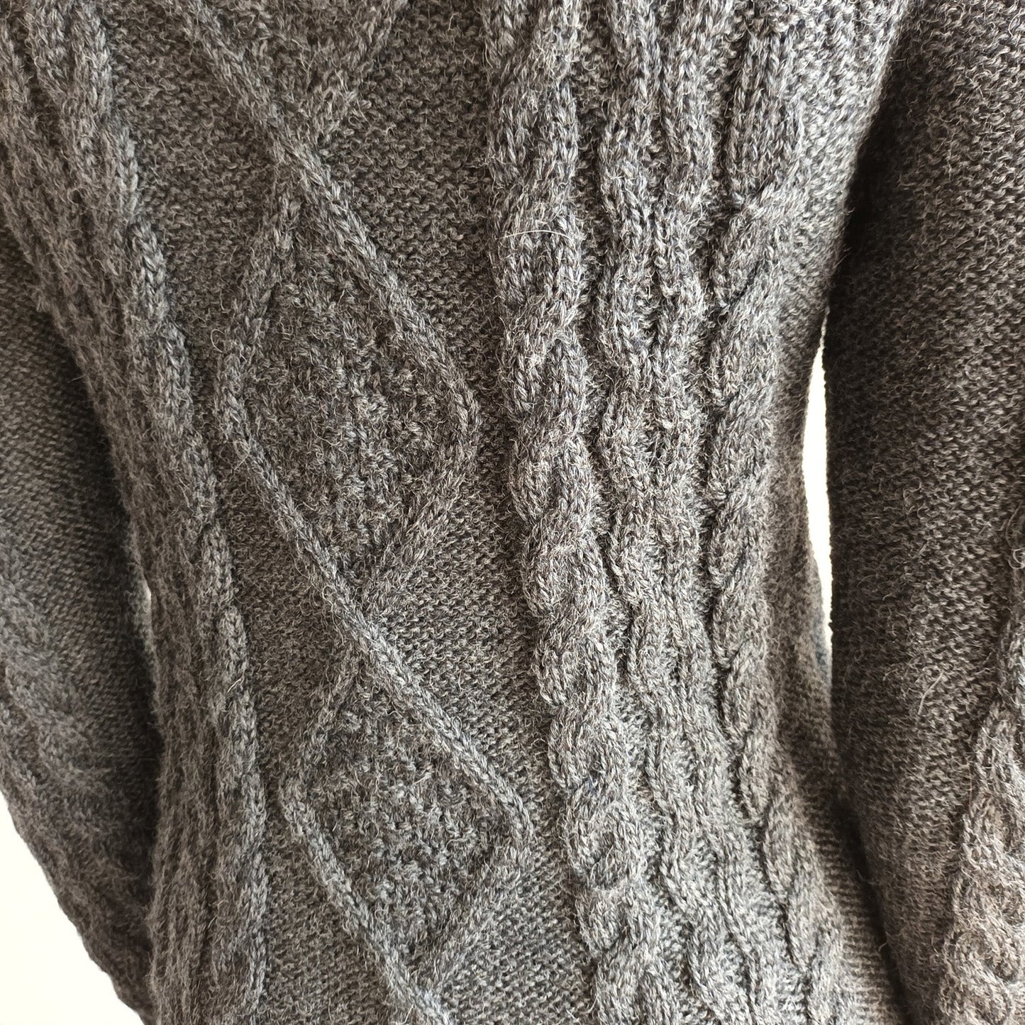 Dark grey wool hand knitted cable knit jumper Modeshy
