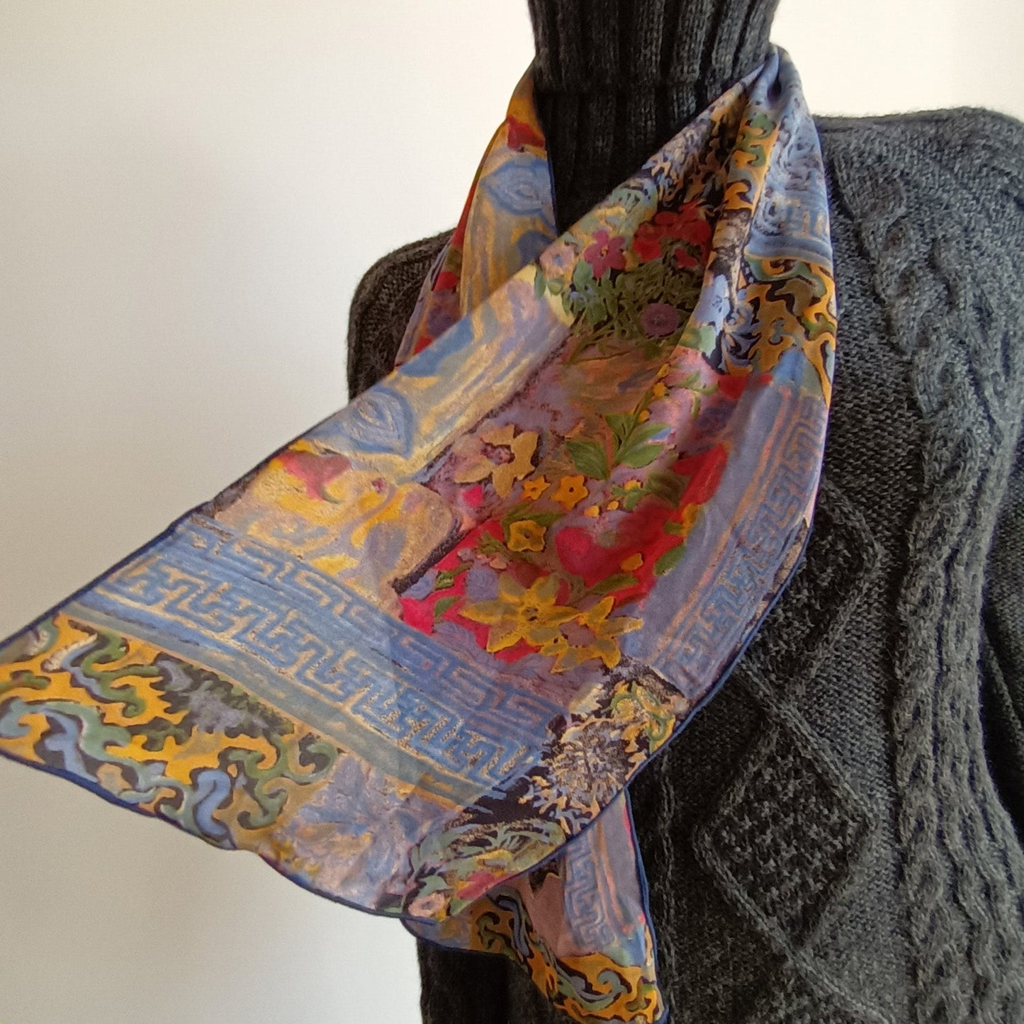 Vintage 90s scarf Modeshy