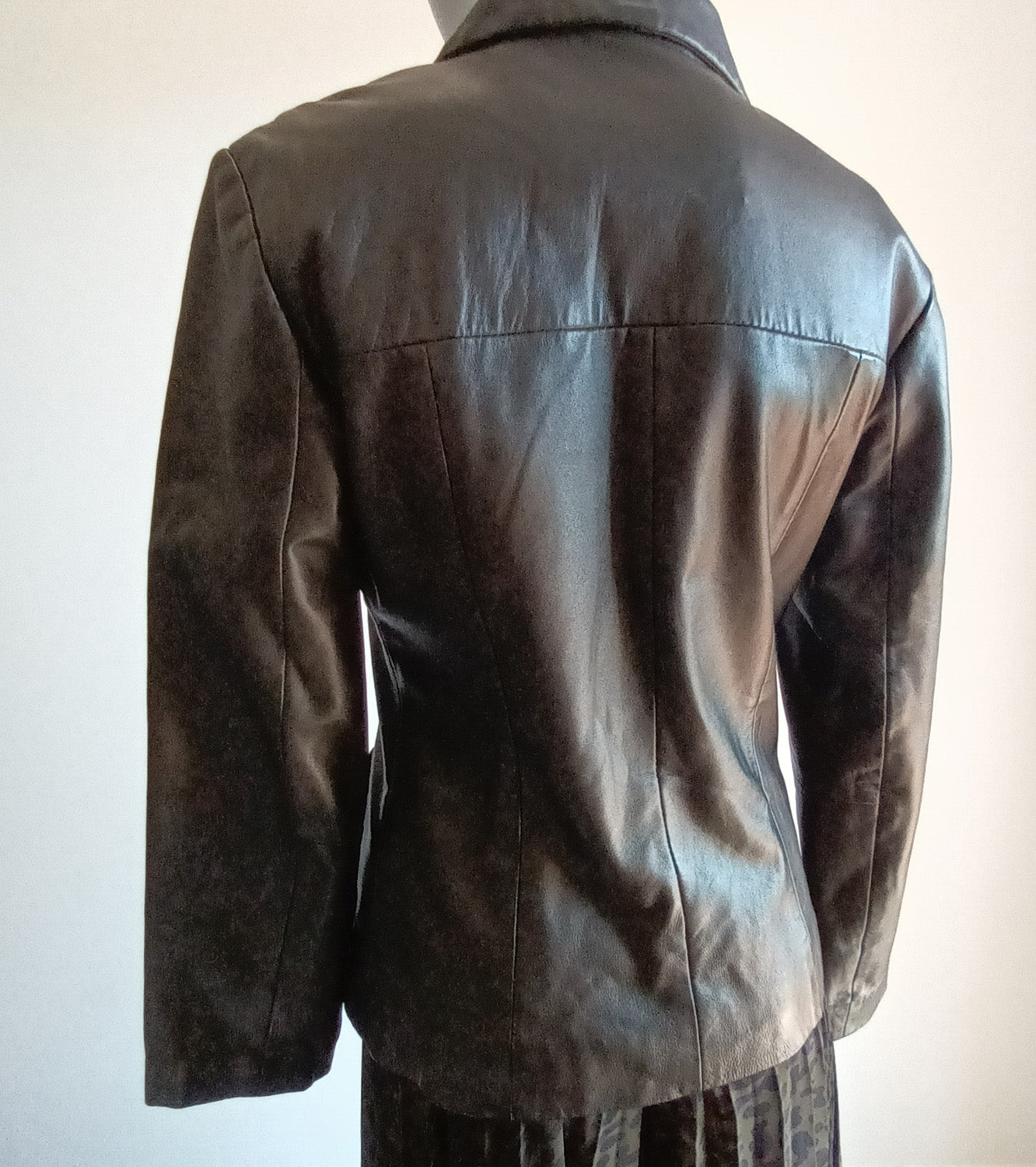 Vintage 90s black leather Jacket By Via Reggio Modeshy