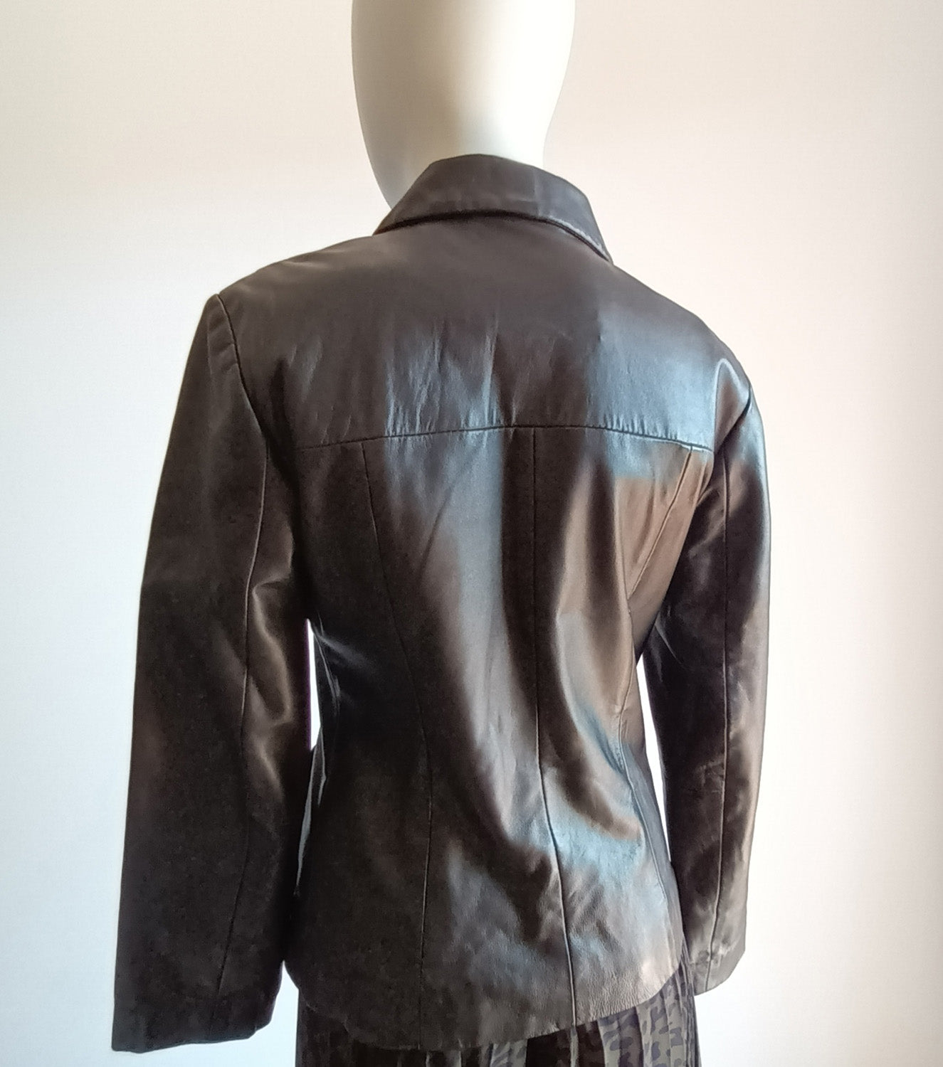 Vintage 90s black leather Jacket By Via Reggio Modeshy