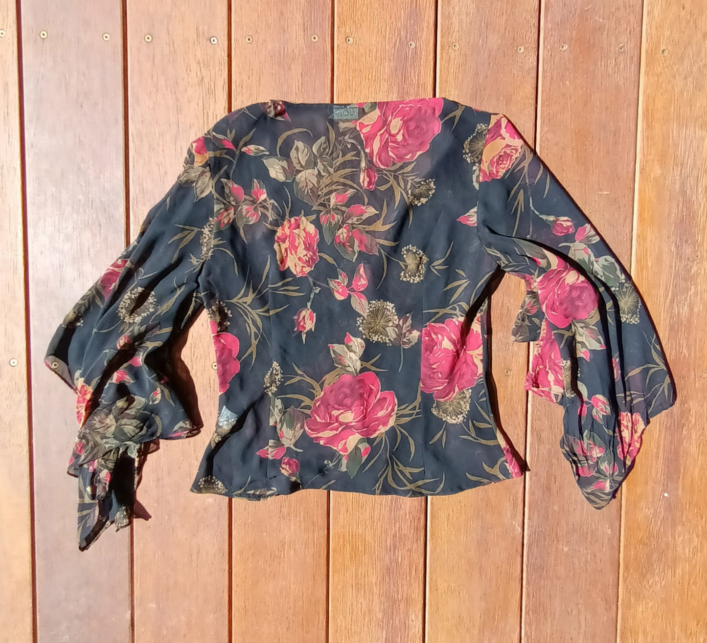 90s Bell sleeve top 12