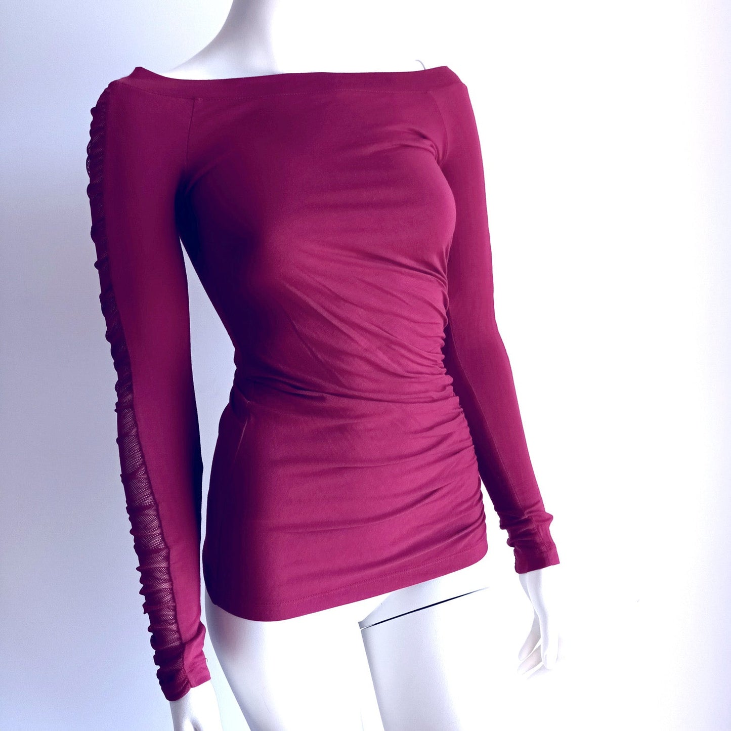 Cherry Red Guess off the shoulder fitted top M Modeshy
