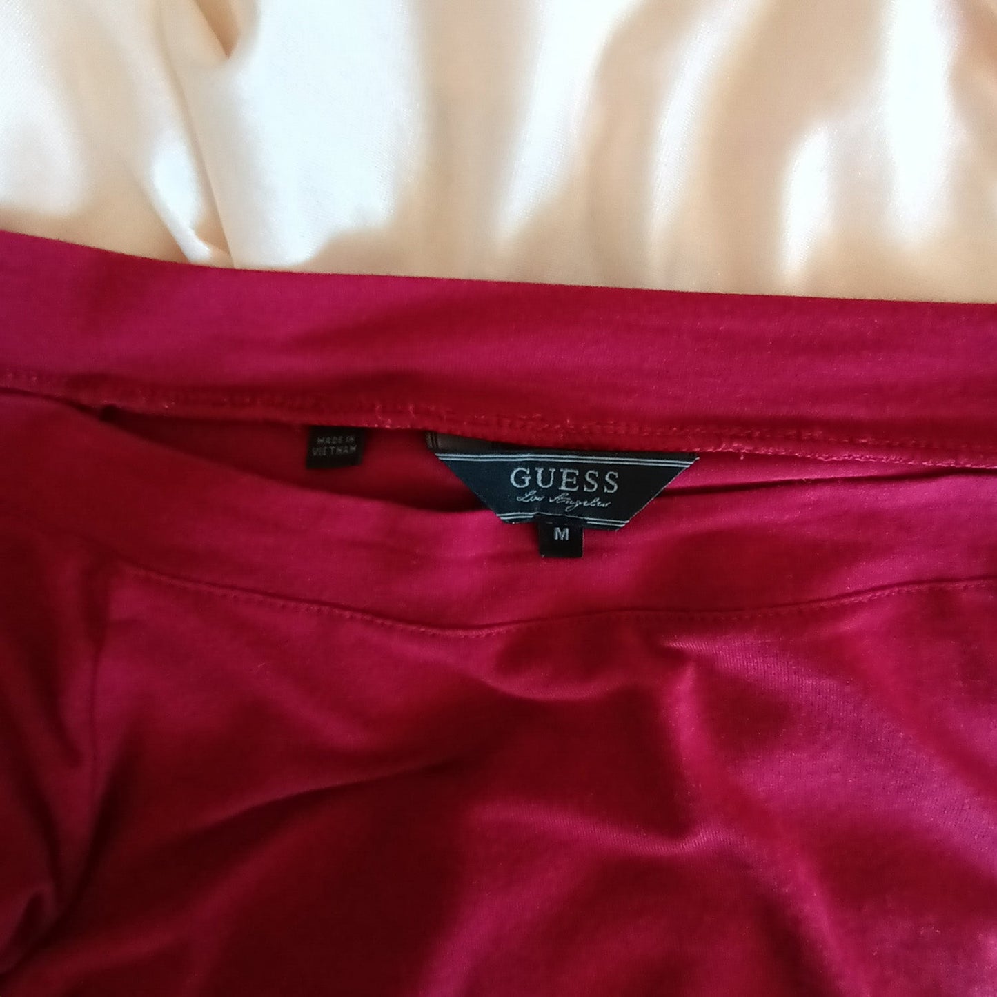 Cherry Red Guess off the shoulder fitted top M Modeshy