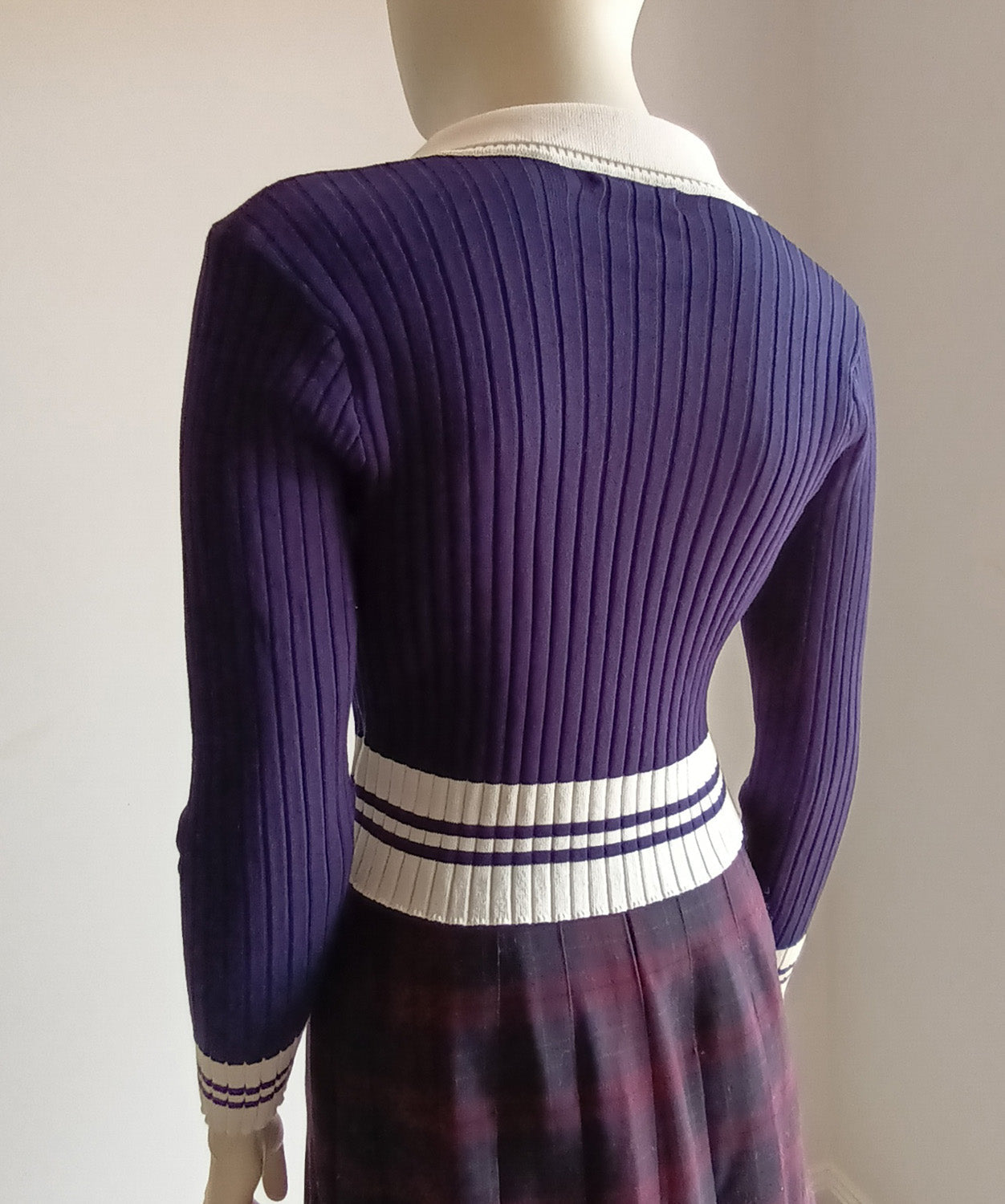 Valley girl preppy navy and white sweater Modeshy