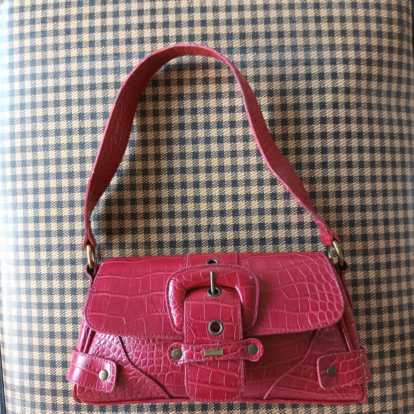 Vintage Y2k Fiorelli red faux crock skin cherry red bag. Modeshy