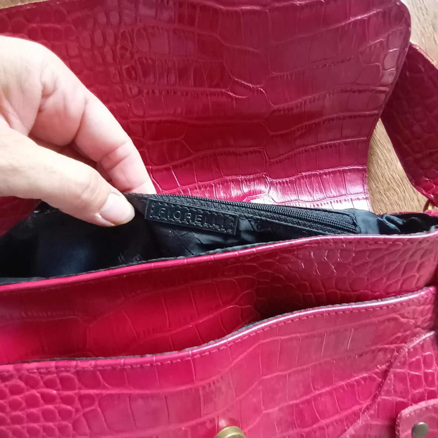 Vintage Y2k Fiorelli red faux crock skin cherry red bag. Modeshy