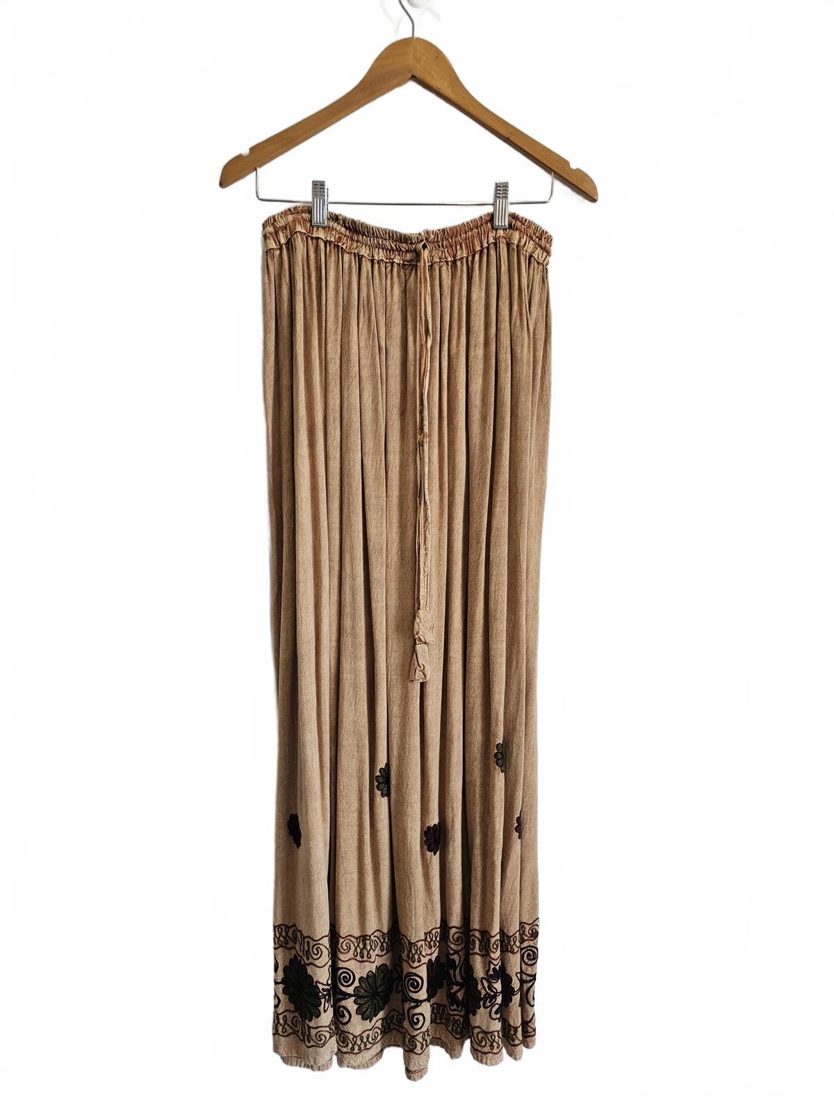Vinage boho embroidered maxi skirt by AL- ZEER long tall.