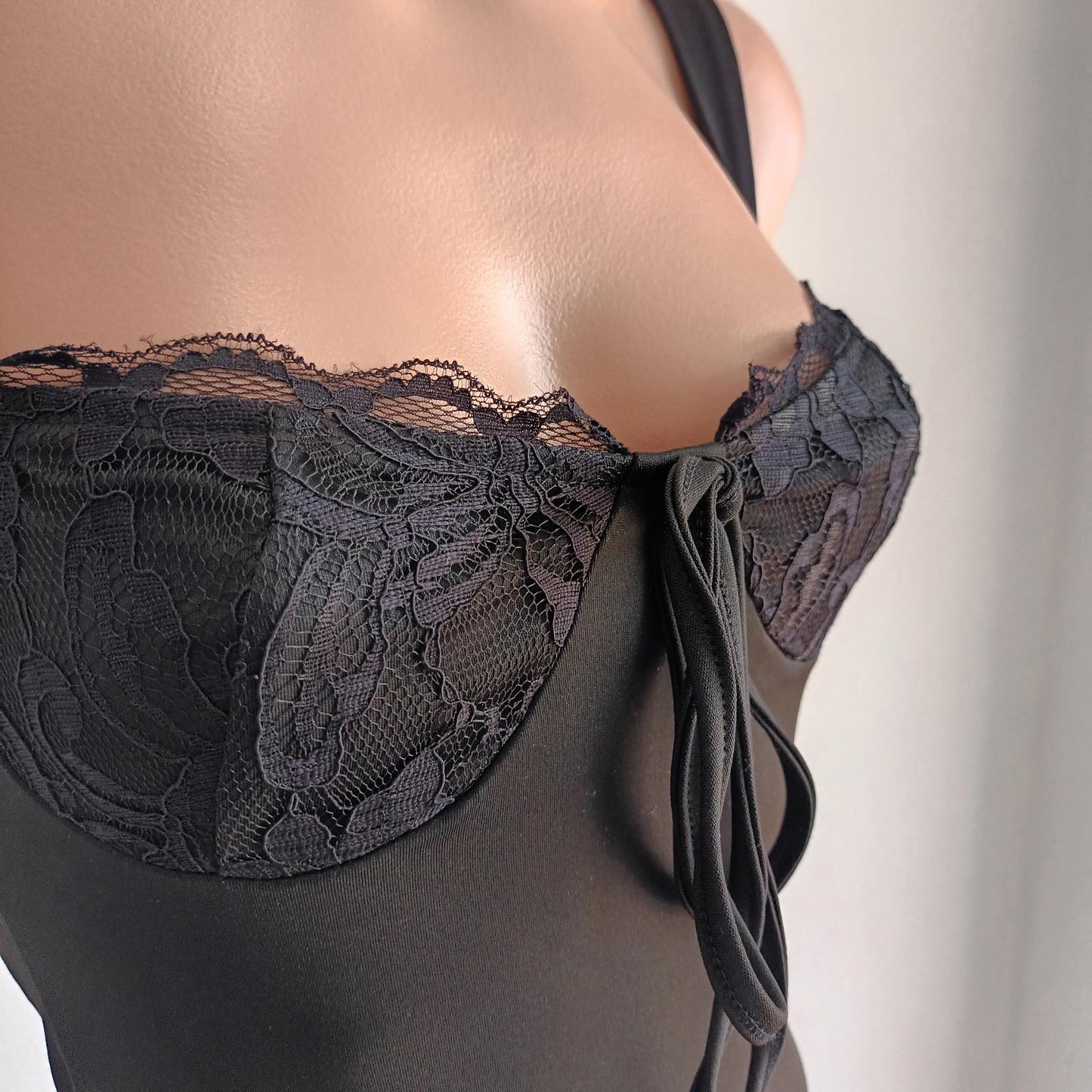 Sexy black vintage 90s body con lace bra dress