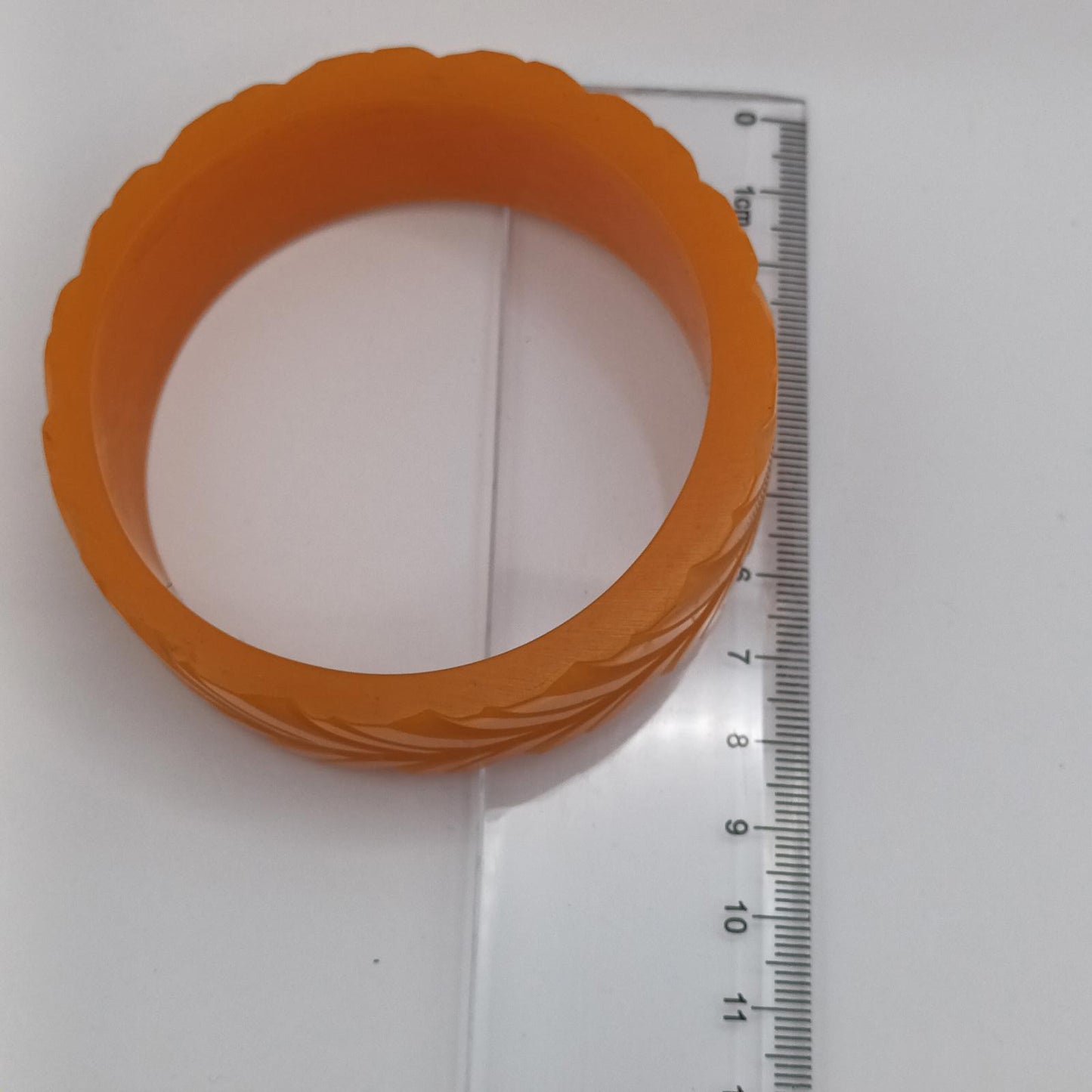 Vintage butterscotch bakelite hand carved bangle