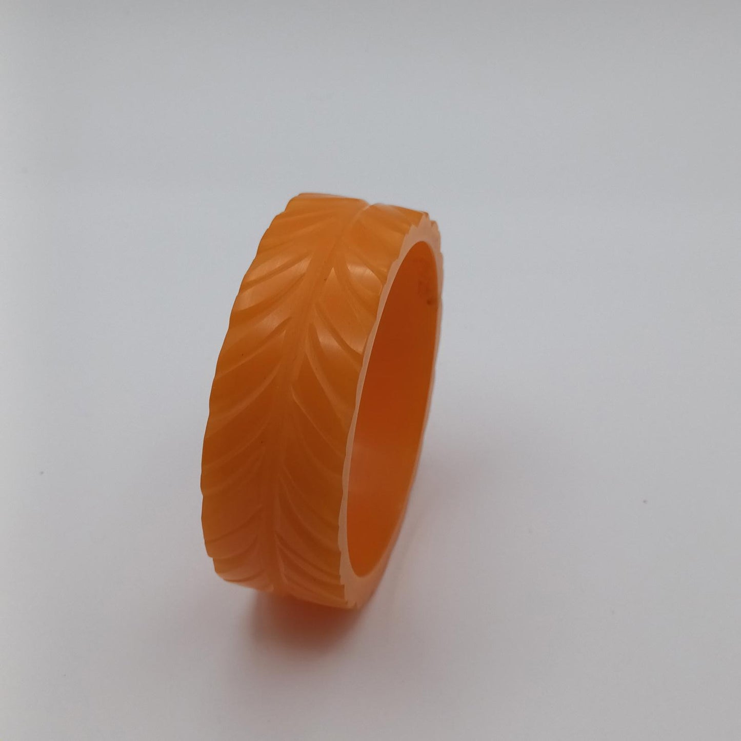 Vintage butterscotch bakelite hand carved bangle
