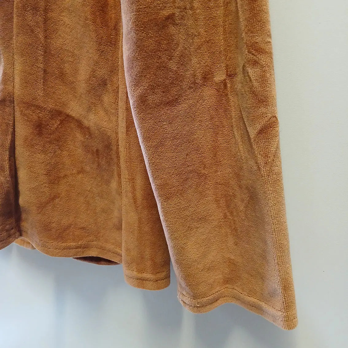 Vintage long sleeve velvet Jacket Modeshy