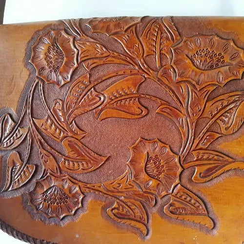 Vintage hand tooled shoulder bag Modeshy