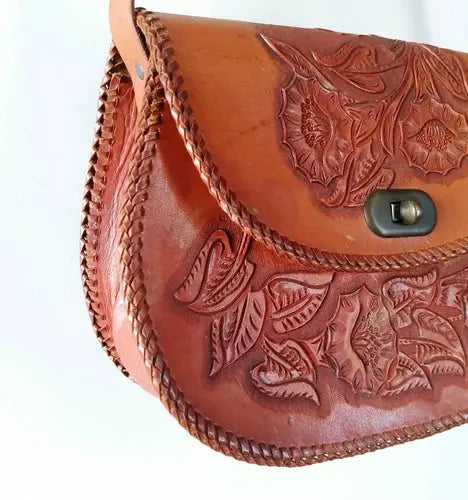 Vintage hand tooled shoulder bag Modeshy