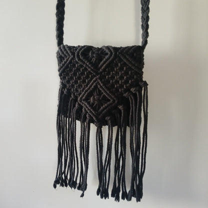Vintage black hand crochet woven macrame hand bag Modeshy