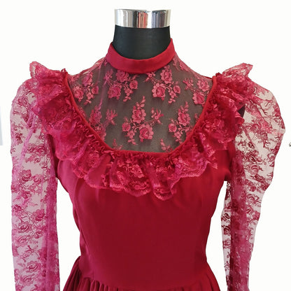 Vintage hand made gunne sax style cherry red lace dress. Modeshy