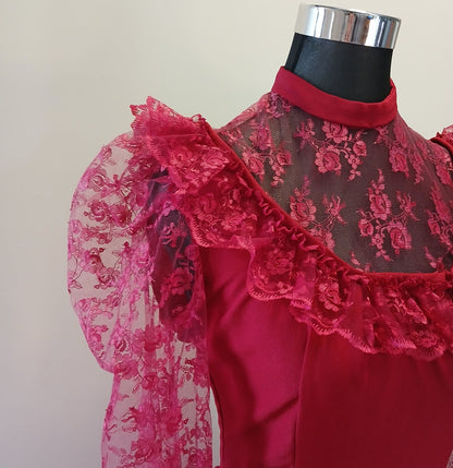 Vintage hand made gunne sax style cherry red lace dress. Modeshy