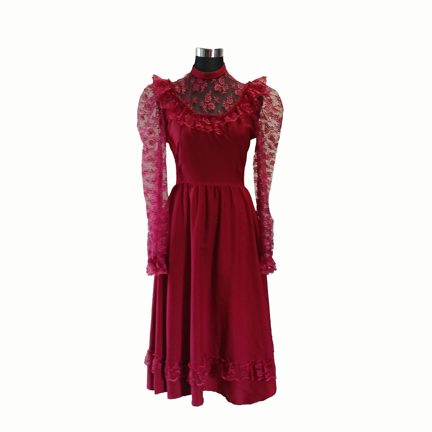 Vintage hand made gunne sax style cherry red lace dress. Modeshy