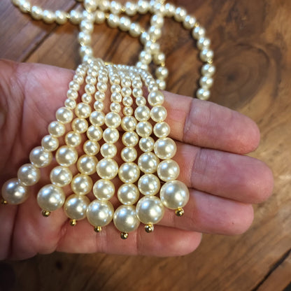 Vintage long Pearl lanyard tassel style necklace with gold accents Modeshy