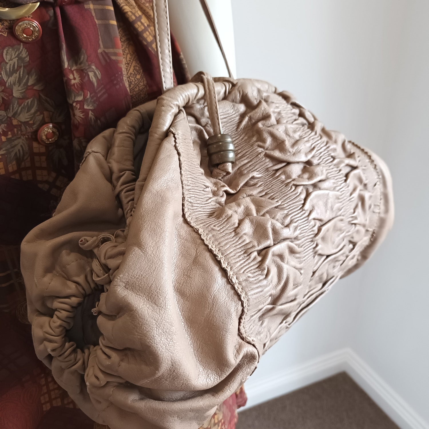 Vintage beige leather Oroton bag Modeshy