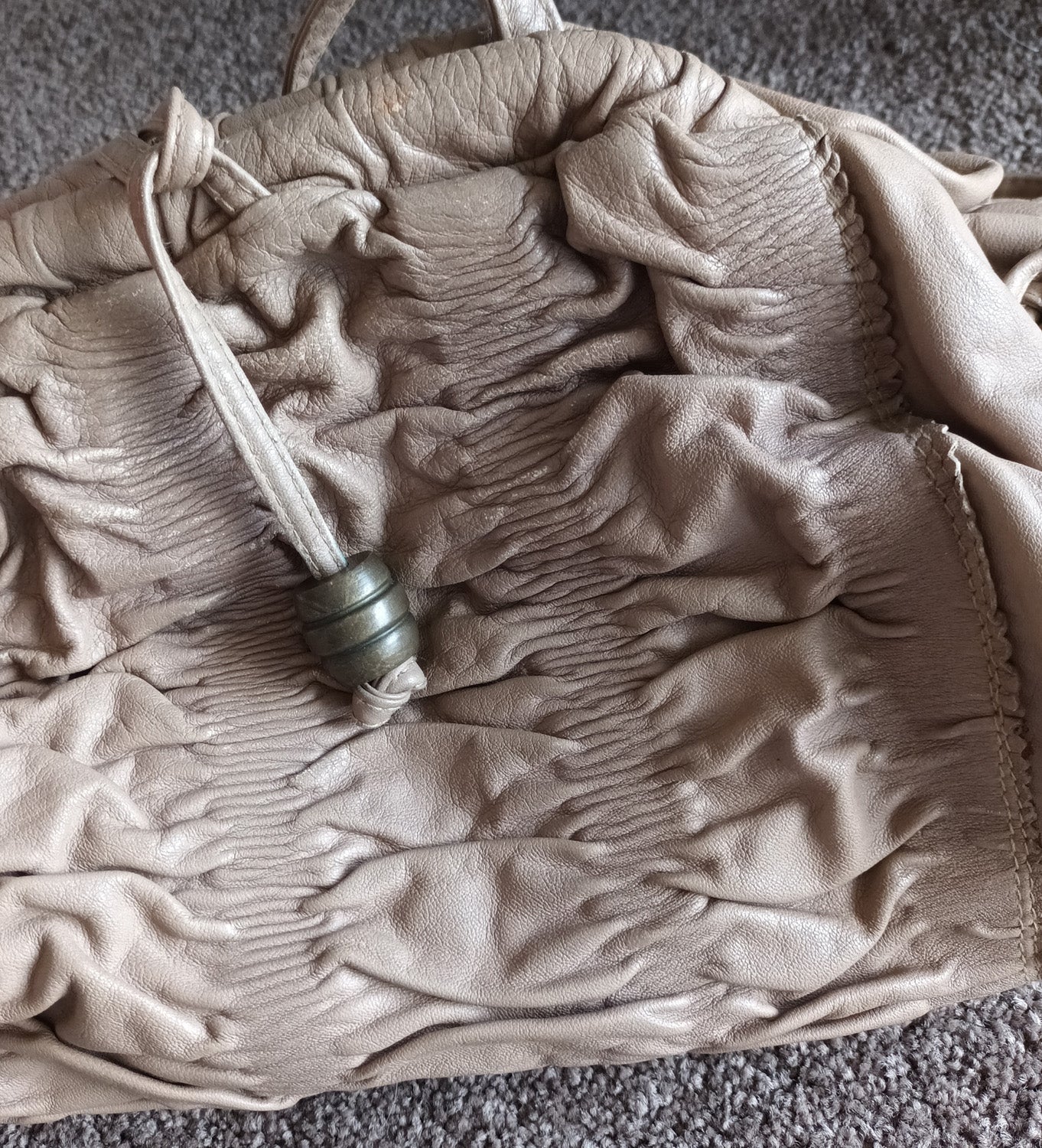 Vintage beige leather Oroton bag Modeshy