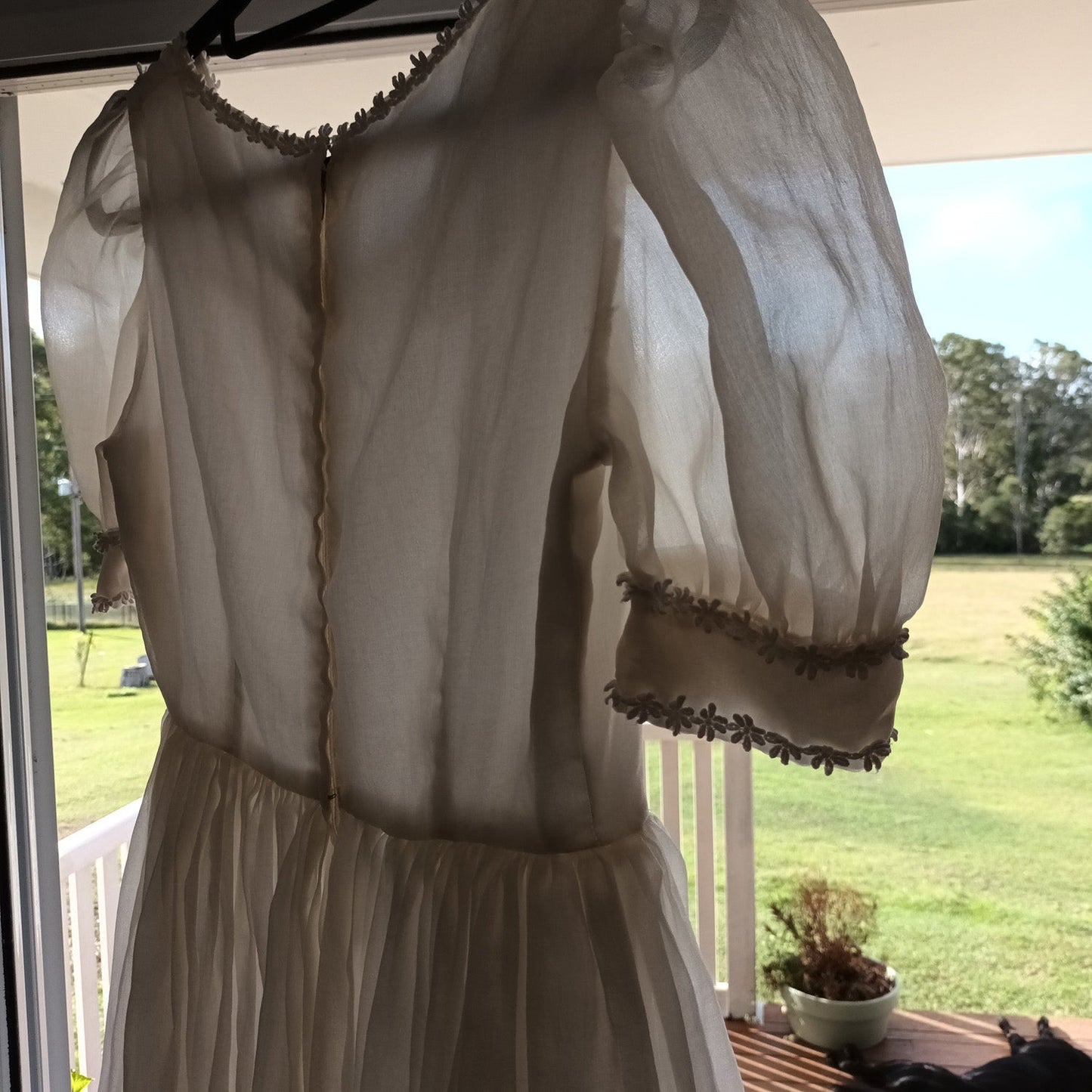 Vintage organza wedding dress - Donate a dress Modeshy