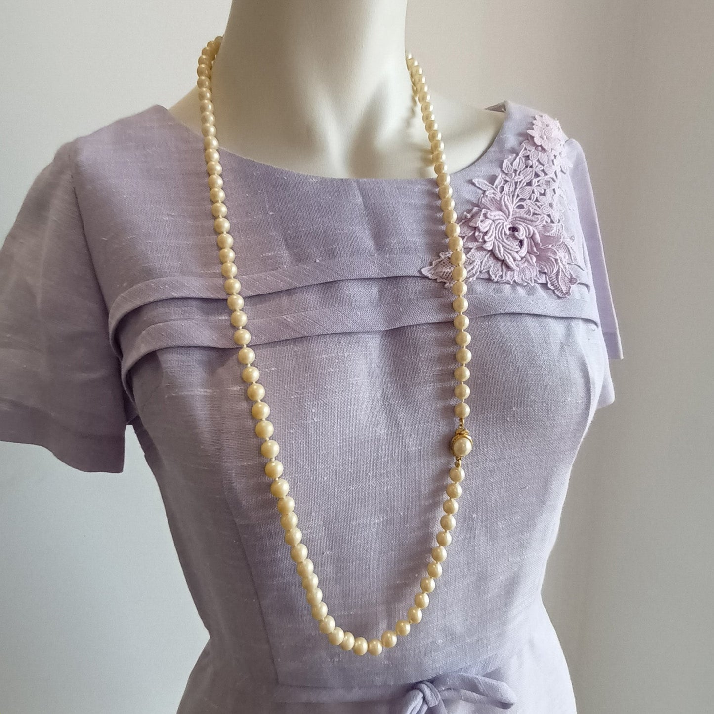 Lavender mauve vintage linen floral 60s dress Modeshy