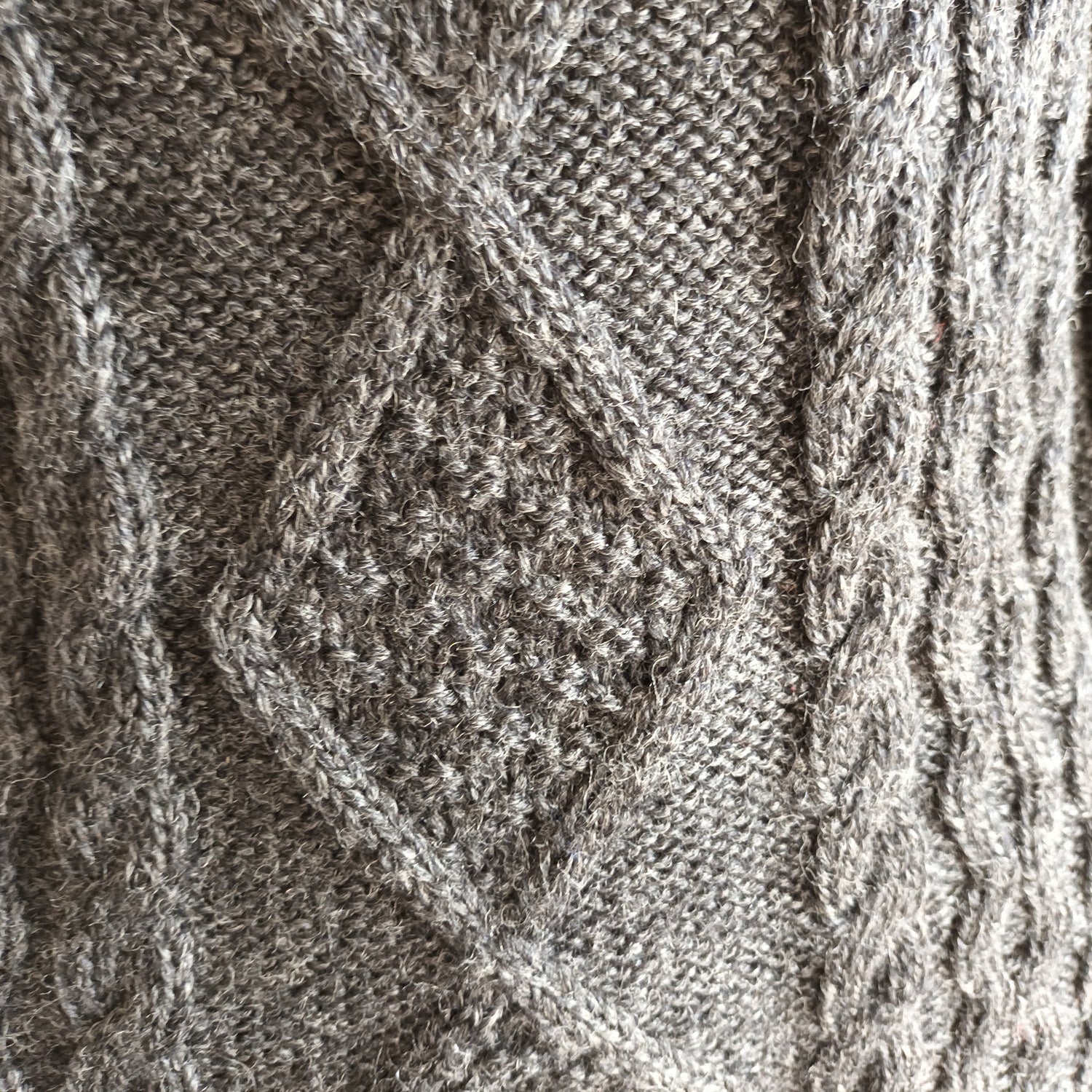 Dark grey wool hand knitted cable knit jumper Modeshy