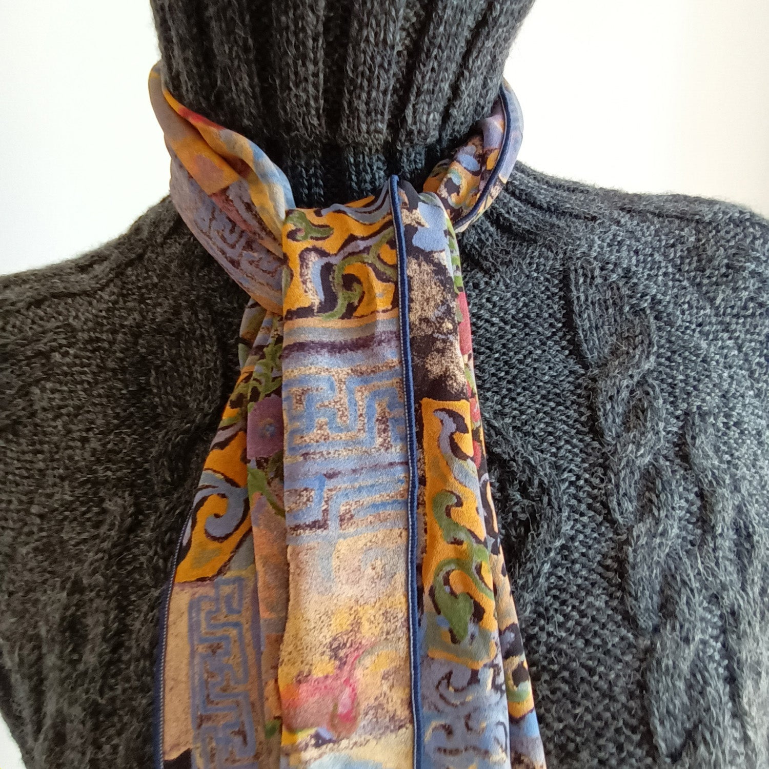 Vintage 90s scarf Modeshy