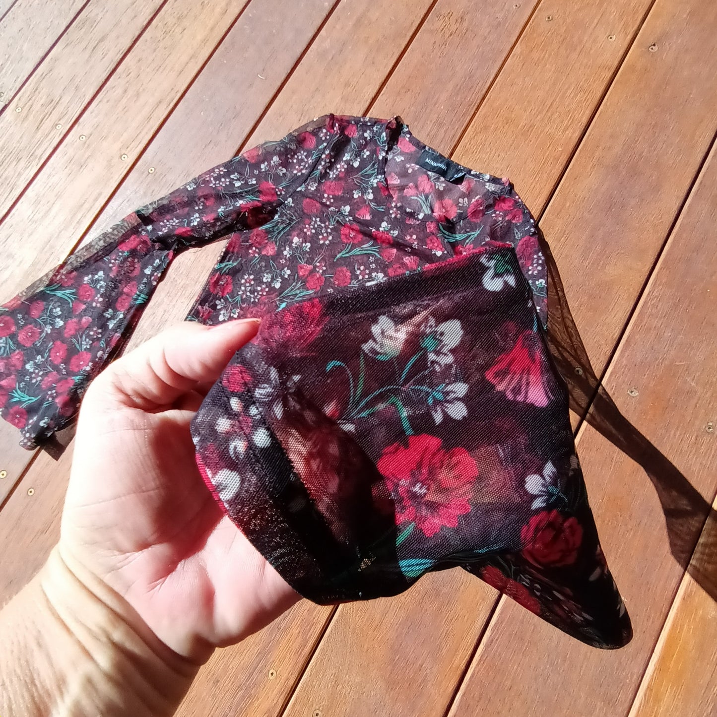 Vintage Mink Pink 90s bell sleeve floral top