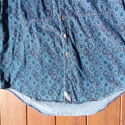 Vintage Levis wester denim long sleeve shirt.