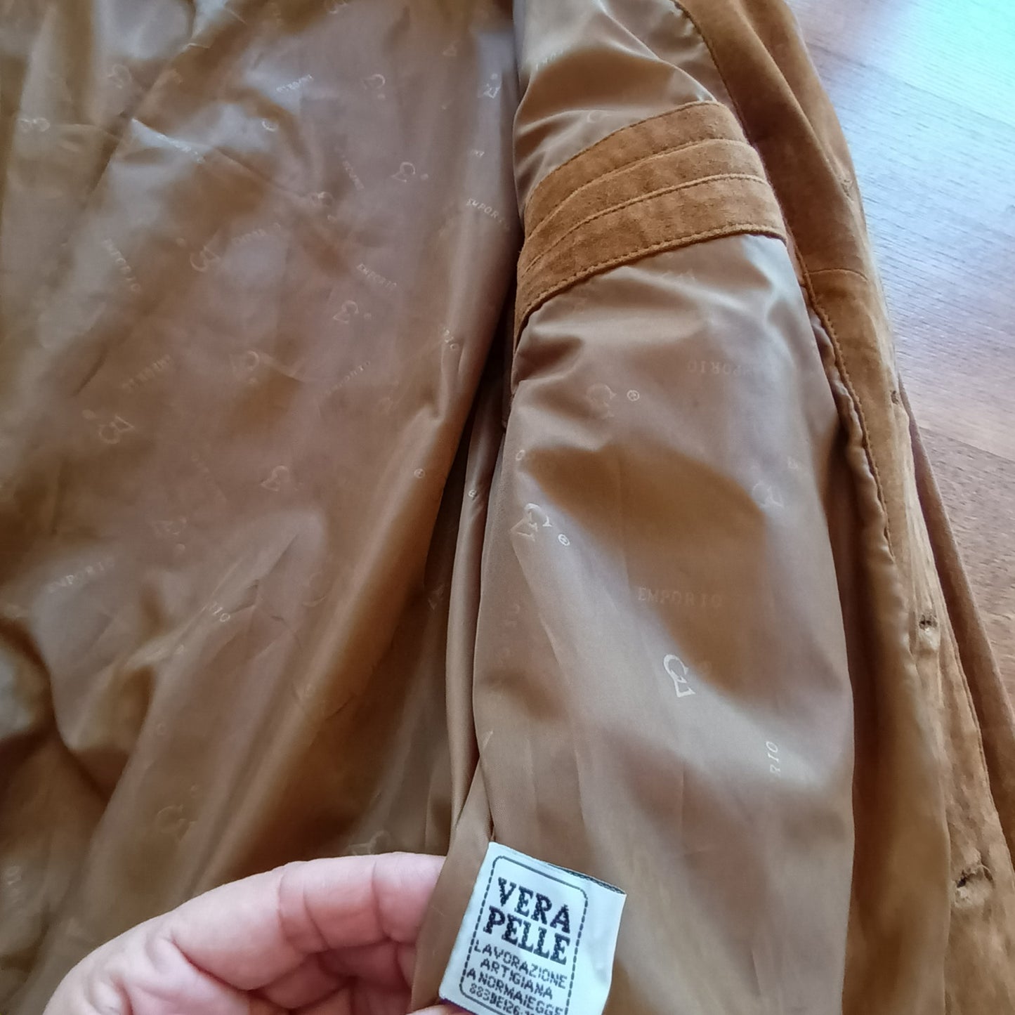 Vera Pelle Italian suede leather tan bomber jacket Mens
