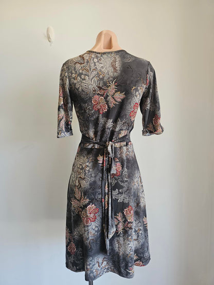 Vintage grey and burgundy wrap midi dress muted paisley S
