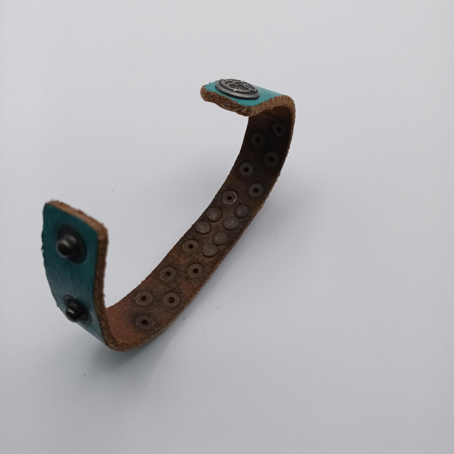 Genuine Vintage aqua blue stars leather 80s bracelet