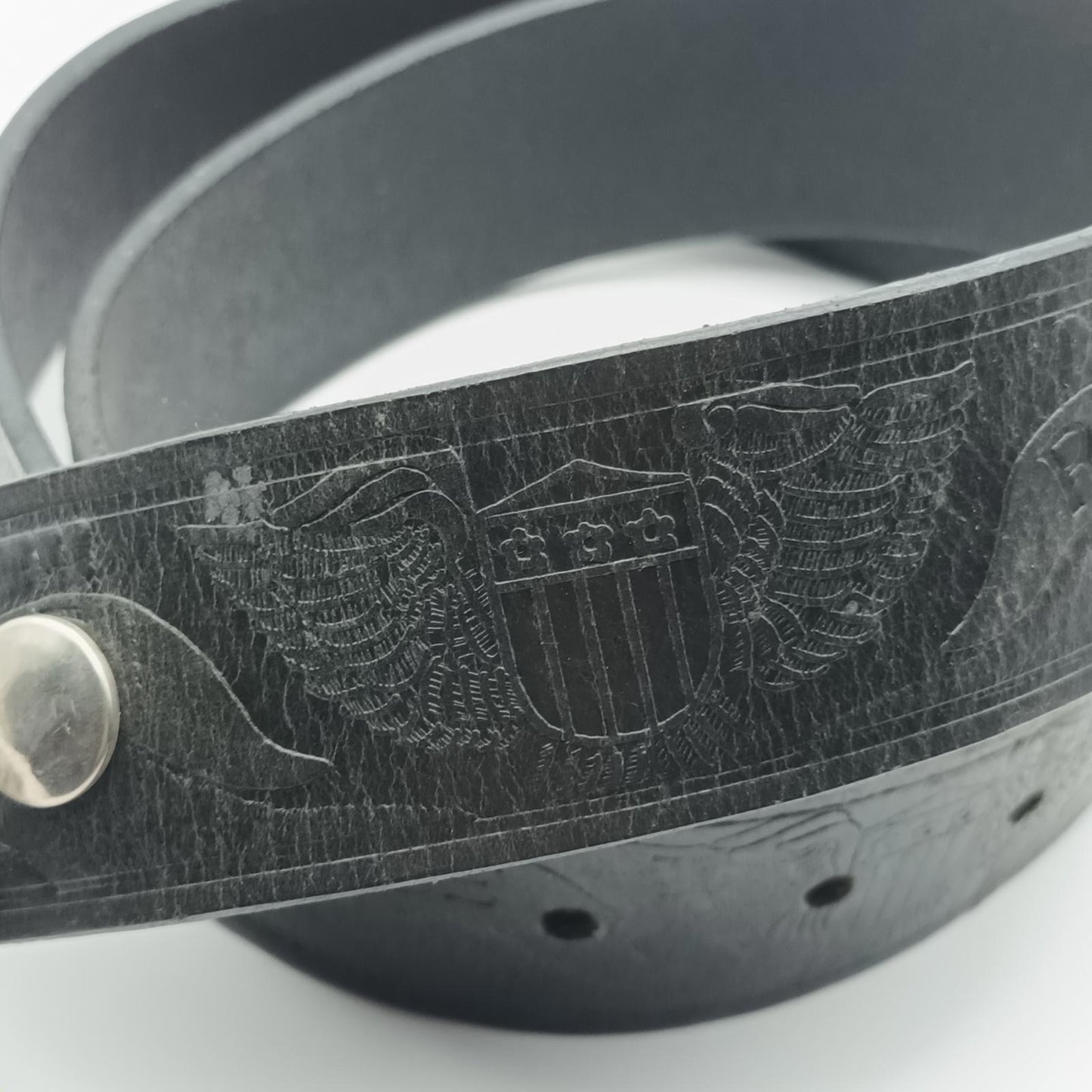 Vintage black tooled leather Live to ride silver buckled belt.