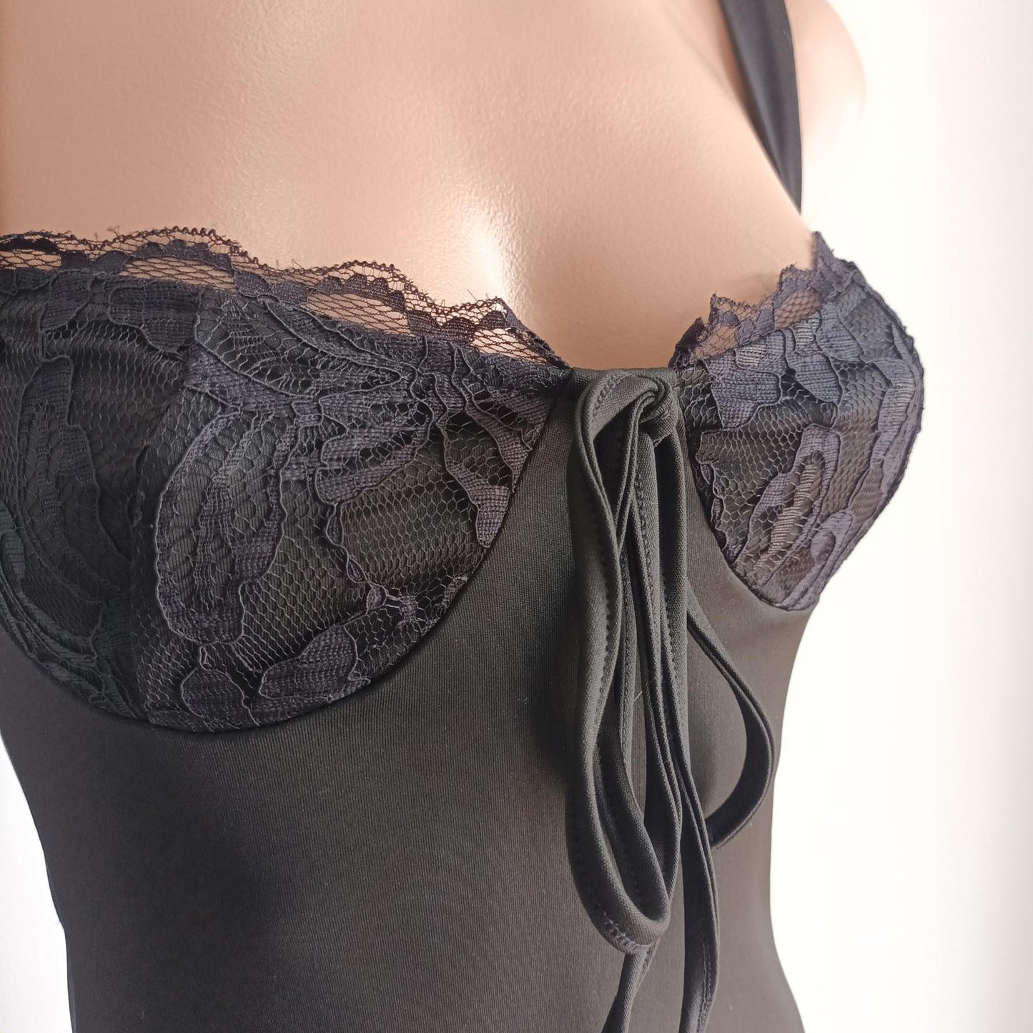 Sexy black vintage 90s body con lace bra dress
